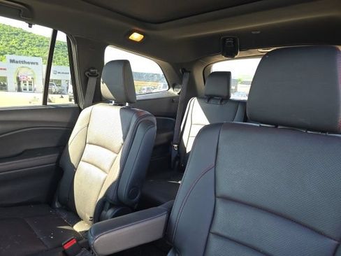 Used 2021 Honda Pilot Black Edition image 24