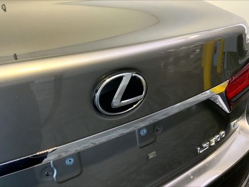 Used 2023 Lexus LS 500 AWD w/ Interior Upgrade Package image 33