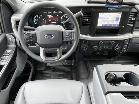 New 2026 Ford F550 4x4 Crew Cab image 2
