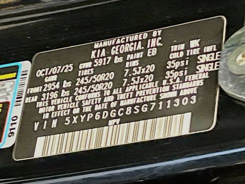 Used 2025 Kia Telluride S AWD/4WD image 35