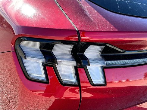 Used 2021 Ford Mustang Mach-E Select image 27