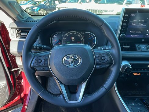 Used 2022 Toyota RAV4 Limited image 26