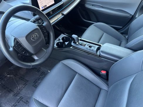 Certified 2023 Toyota Prius XLE FWD image 10