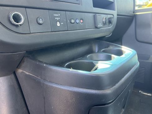 Used 2021 Chevrolet Express 3500 w/ Power Convenience Package RWD image 15