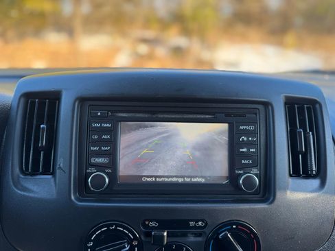 Used 2019 Nissan NV200 SV w/ Navigation Package image 15