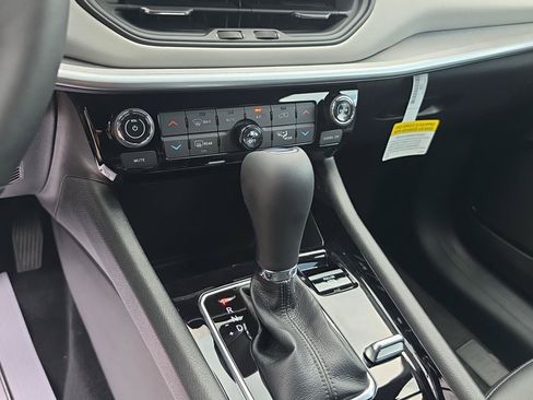 New 2026 Jeep Compass Limited AWD/4WD image 11