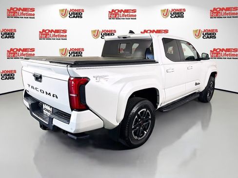 Certified 2024 Toyota Tacoma TRD Sport w/ TRD Sport Upgrade Package AWD/4WD image 18