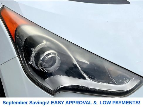 Used 2016 Hyundai Veloster Turbo FWD image 27