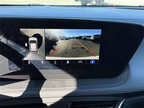 New 2024 Buick Encore GX Avenir w/ Avenir Technology Package image 16