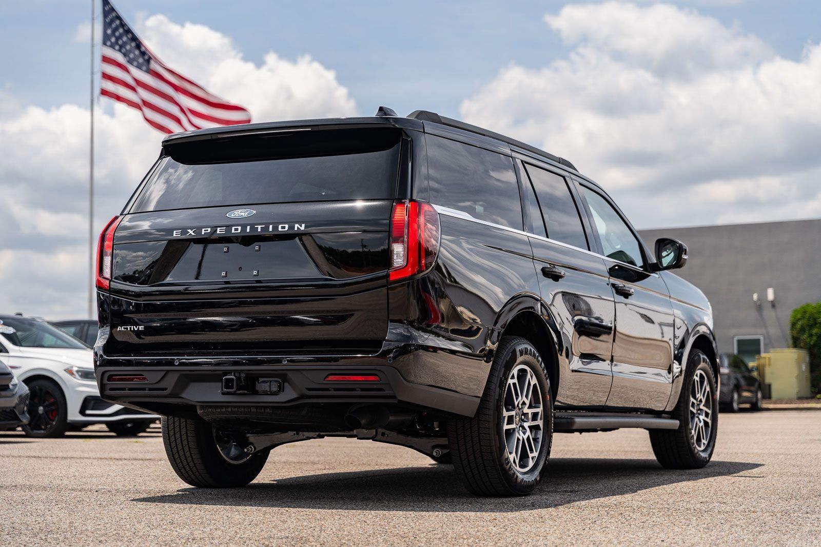 New 2026 Ford Expedition Active RWD image 4