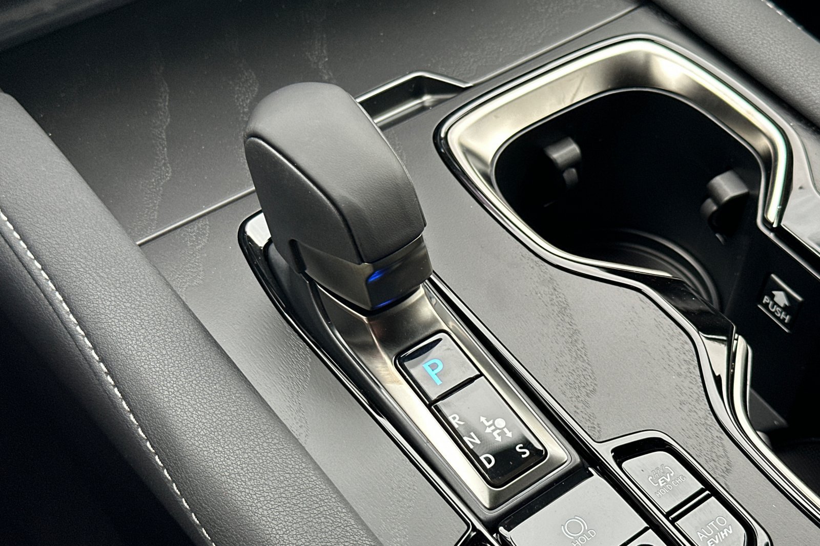 New 2026 Lexus RX 450h AWD w/ Convenience Package image 17