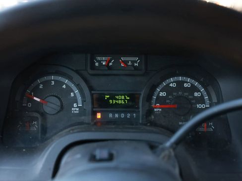 Used 2012 Ford E-350 and Econoline 350 XL image 28