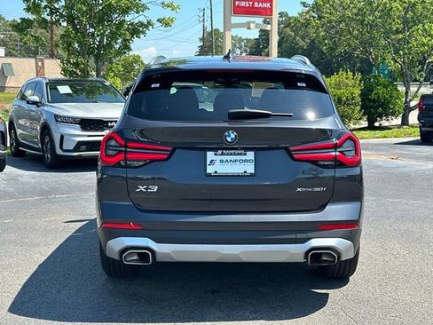 Used 2022 BMW X3 xDrive30i w/ Convenience Package AWD/4WD image 4