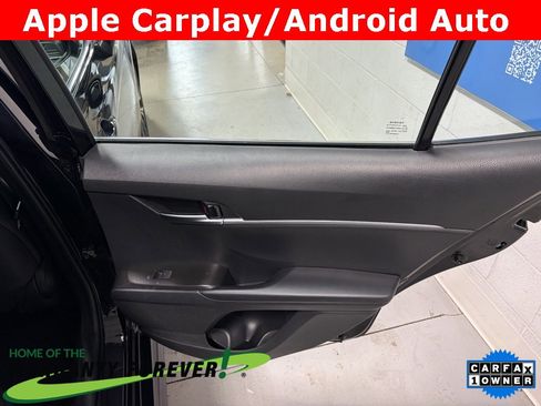 Used 2023 Toyota Camry SE image 23