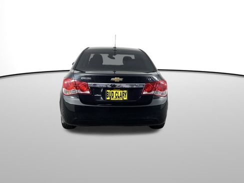 Used 2015 Chevrolet Cruze LT w/ Technology Package image 12