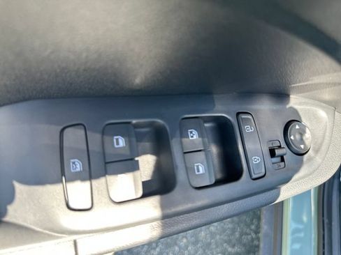 New 2026 Hyundai Venue SEL FWD image 11