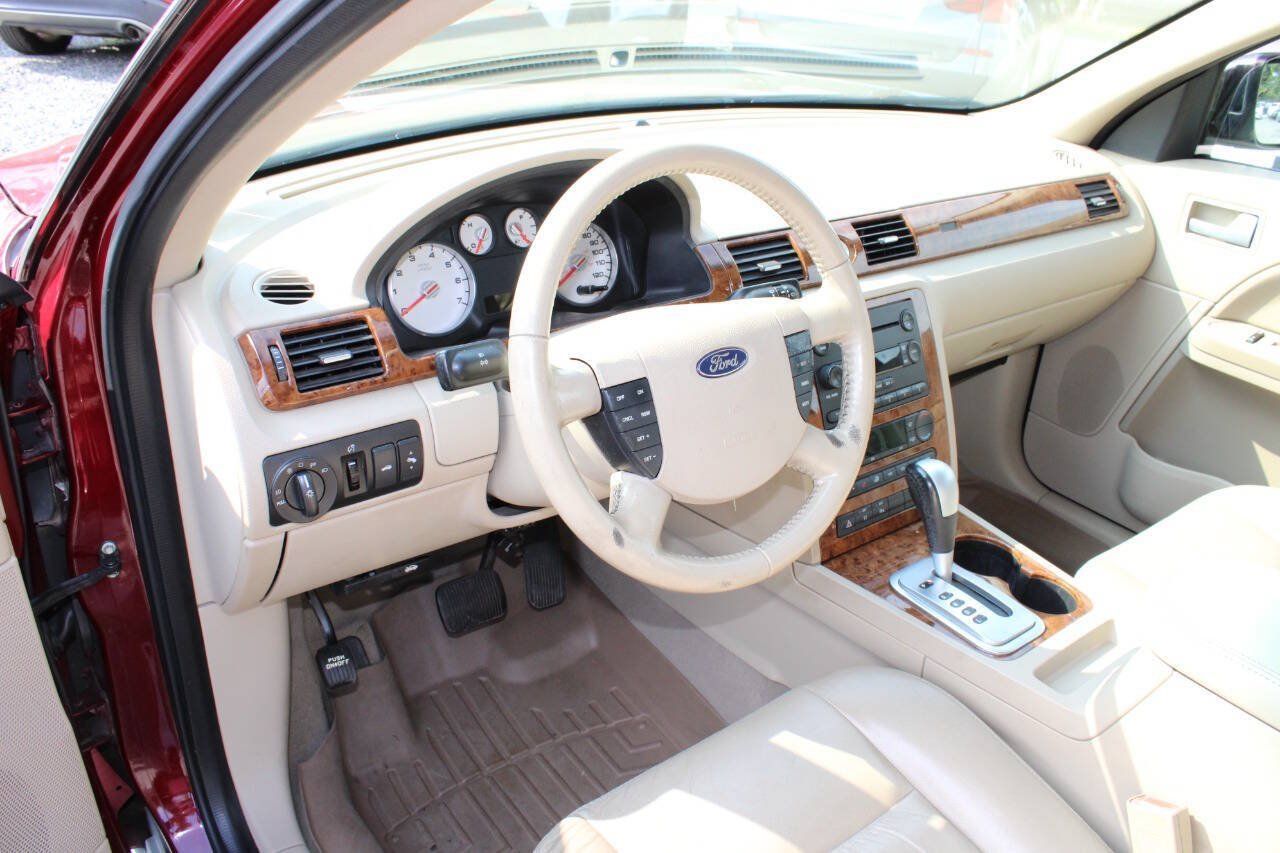 Used 2006 Ford Five Hundred Limited AWD/4WD image 13
