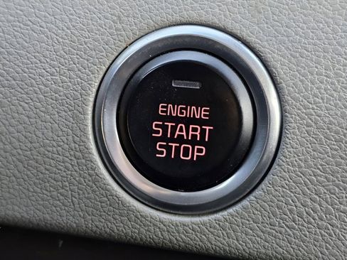 Used 2019 Kia Niro EX image 11