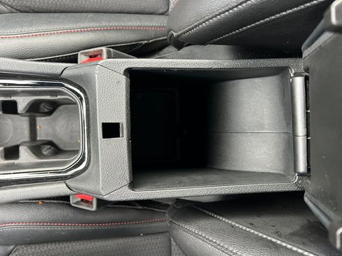 Used 2024 Jeep Compass Trailhawk image 31