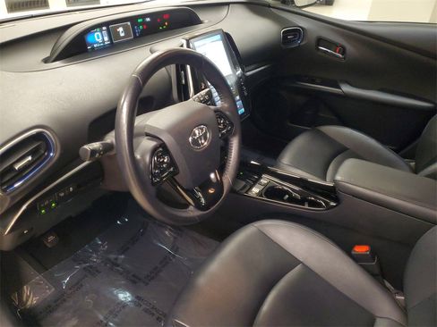 Used 2019 Toyota Prius Limited image 15