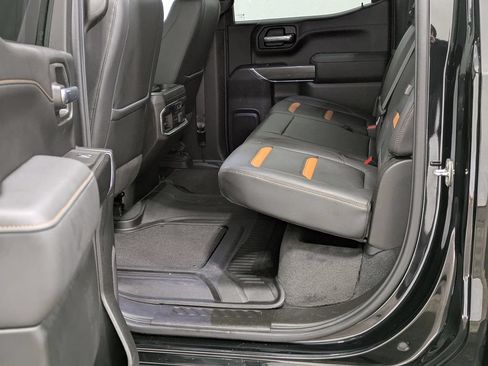 Used 2021 GMC Sierra 1500 AT4 w/ AT4 Premium Package AWD/4WD image 25