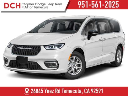 New 2026 Chrysler Pacifica Select w/ S Appearance Package