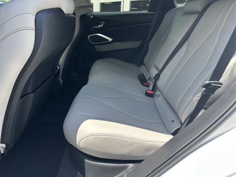 New 2026 Acura RDX SH-AWD image 13