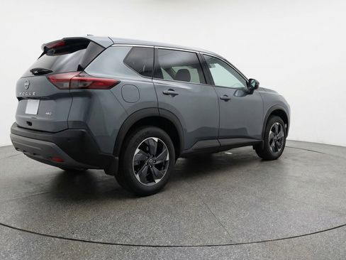 Used 2025 Nissan Rogue SV FWD image 9