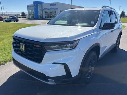 New 2025 Honda Pilot TrailSport