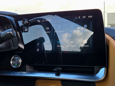 Used 2024 Chevrolet Corvette E-Ray w/ Chrome Exterior Badge Package image 27