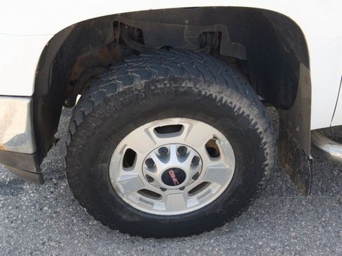 Used 2014 GMC Sierra 2500 SLE AWD/4WD image 12