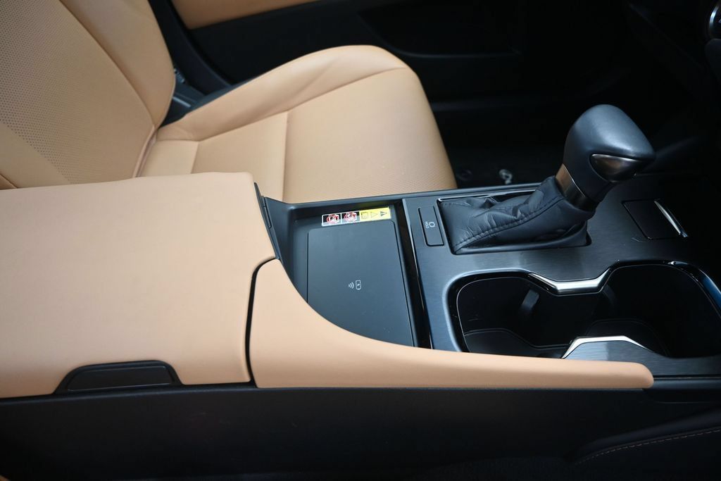 Certified 2024 Lexus ES 350 w/ Premium Package FWD image 27