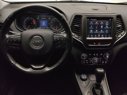 Used 2019 Jeep Cherokee Trailhawk w/ Comfort/Convenience Group AWD/4WD image 22