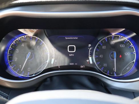 New 2026 Chrysler Pacifica Select FWD image 28