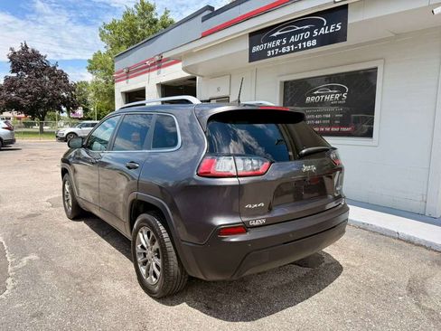Used 2019 Jeep Cherokee Latitude Plus w/ Comfort/Convenience Group AWD/4WD image 13