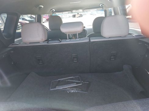Used 2015 Kia Soul + FWD image 13