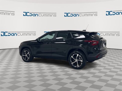 New 2026 Chevrolet Trax RS image 6