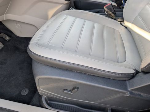 Used 2023 Ford Transit Connect Titanium image 27