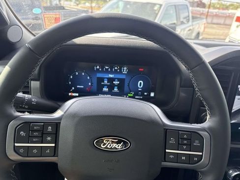 Used 2025 Ford F150 Lariat AWD/4WD image 28