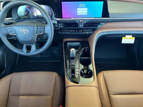New 2026 Toyota Crown Signia AWD/4WD image 12