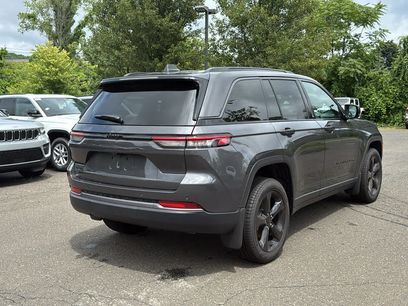 New 2026 Jeep Grand Cherokee Limited w/ Limited Altitude Package