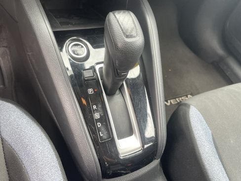 Used 2025 Nissan Versa SV FWD image 24