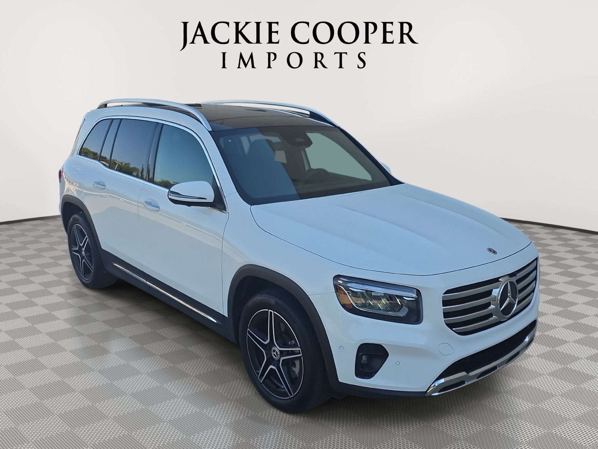 Used 2026 Mercedes-Benz GLB 250 image 3