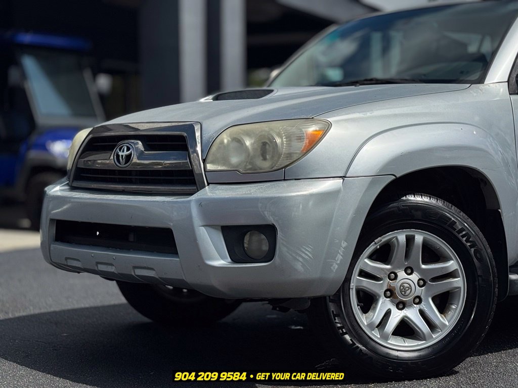 Used 2006 Toyota 4Runner SR5 RWD image 2