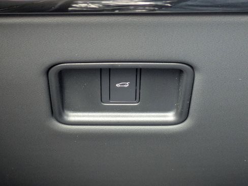 New 2026 Land Rover Range Rover Sport SE image 17