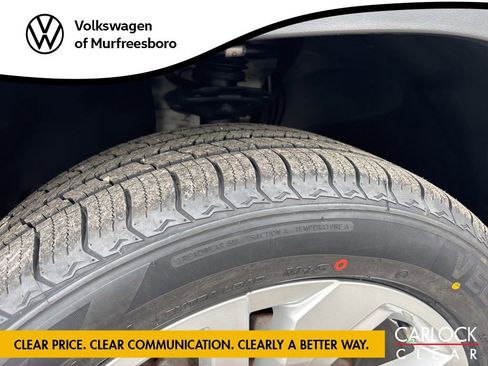 Used 2023 Volkswagen Atlas SE w/ Panoramic Sunroof Package FWD image 9