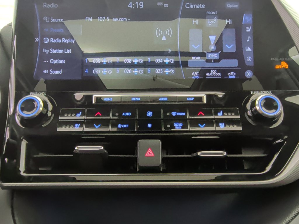 Used 2021 Toyota Highlander Platinum AWD/4WD image 41