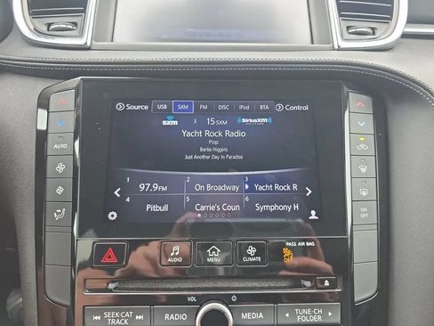Used 2019 INFINITI QX50 Essential w/ Premium Audio Package FWD image 29