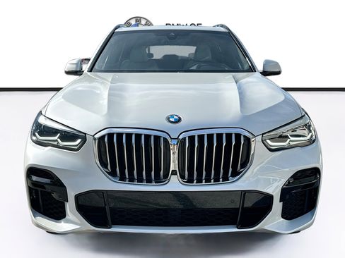 Certified 2023 BMW X5 sDrive40i w/ M Sport Package image 2
