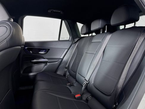 Certified 2026 Mercedes-Benz GLC 300 image 7